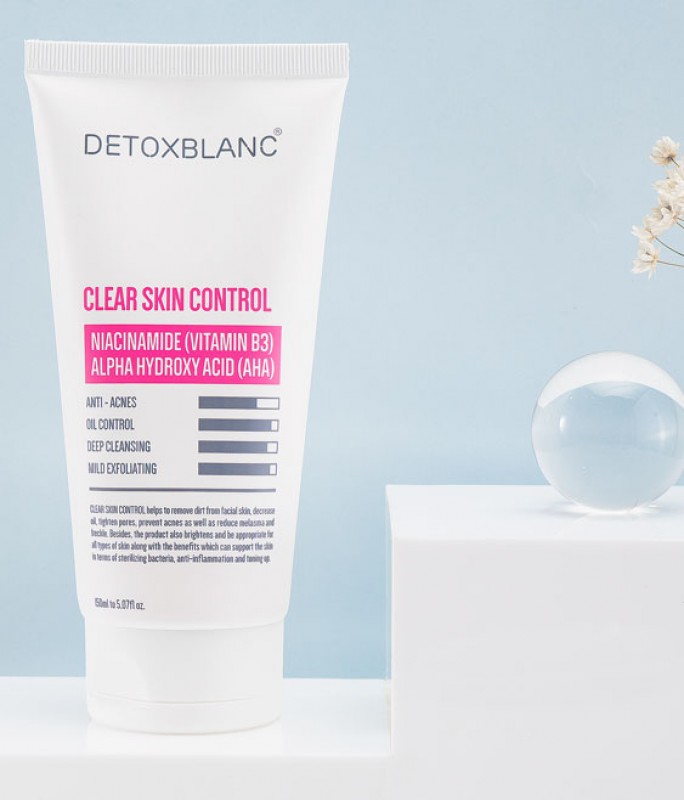 Sữa rửa mặt Detox BlanC Cleansing Skin Control